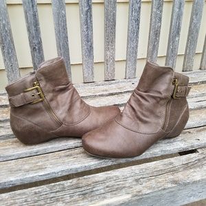 bare traps yuno bootie